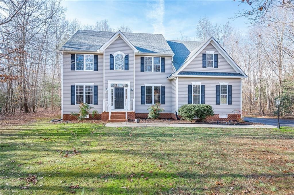 6430 Cookes Farm Dr, Henrico, VA 23231