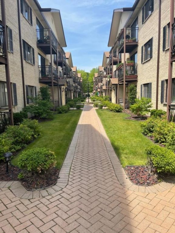 5139 N East River Rd 262F, Chicago, IL 60656 Trulia