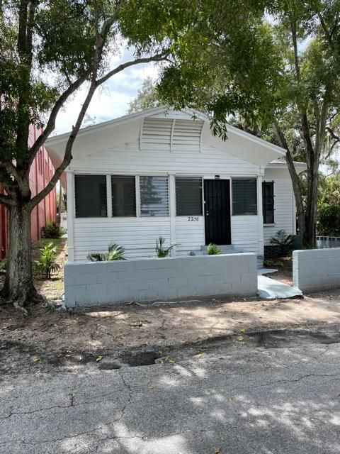 2206 Irwin St, Melbourne, FL 32901