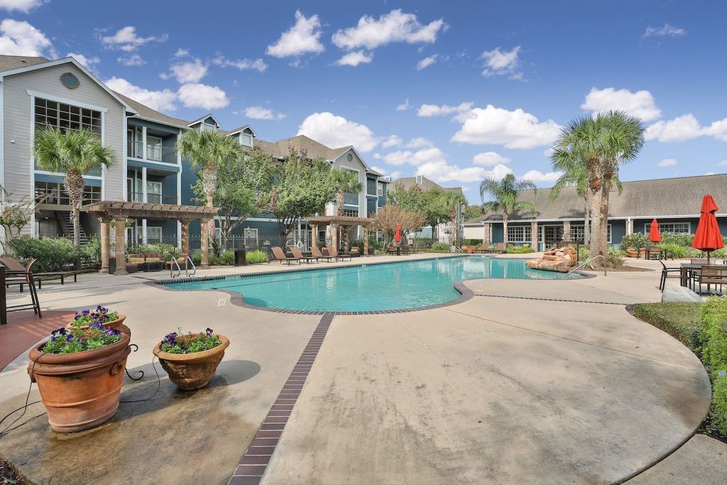 15015 W Airport Blvd, Sugar Land, TX 77498