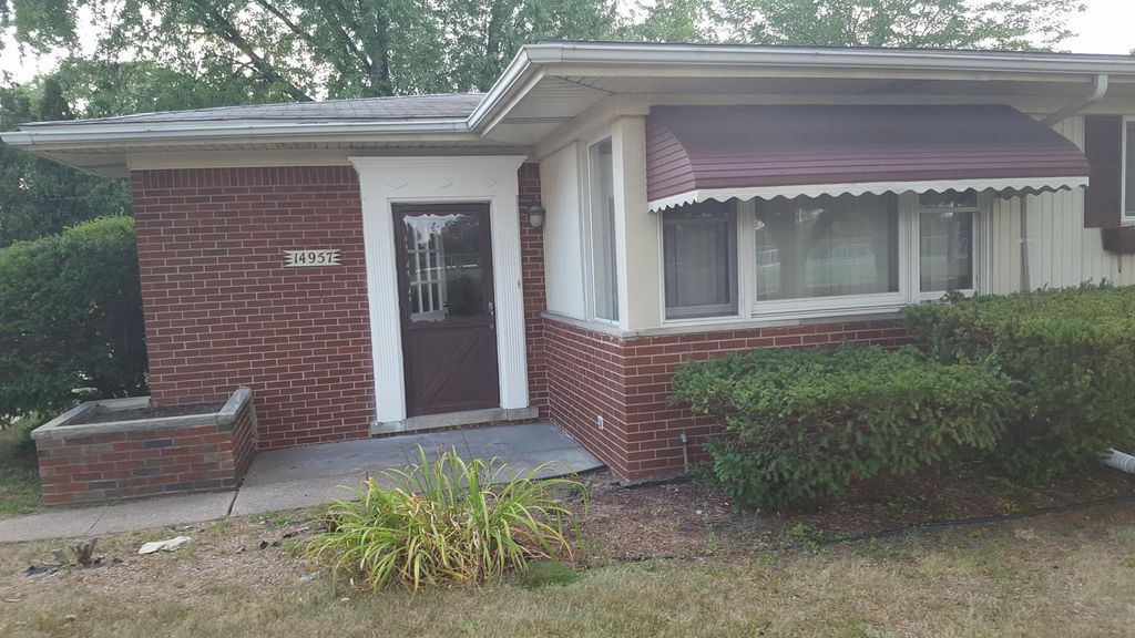 14957 Newburgh Rd, Livonia, MI 48154