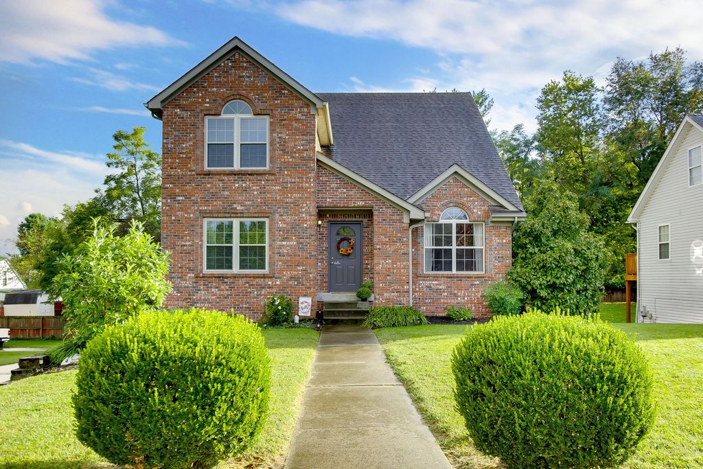 3111 Countryside Dr, Simpsonville, KY 40067