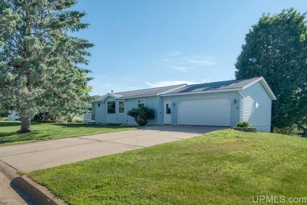 906 Turner Rd, Kingsford, MI 49802 Trulia