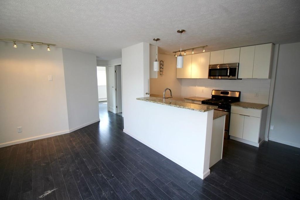 Chelsea Red Door Living Apartments Lakewood Oh Trulia