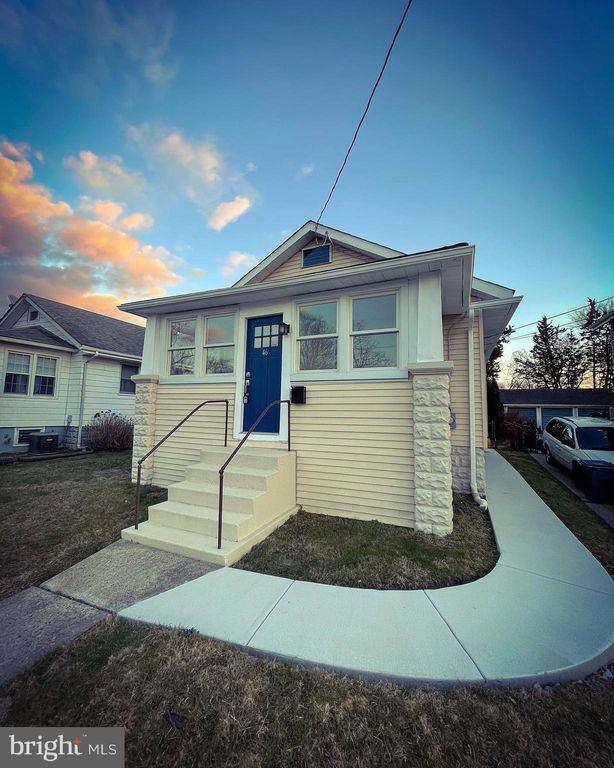 46 Valley Rd, Mount Ephraim, NJ 08059
