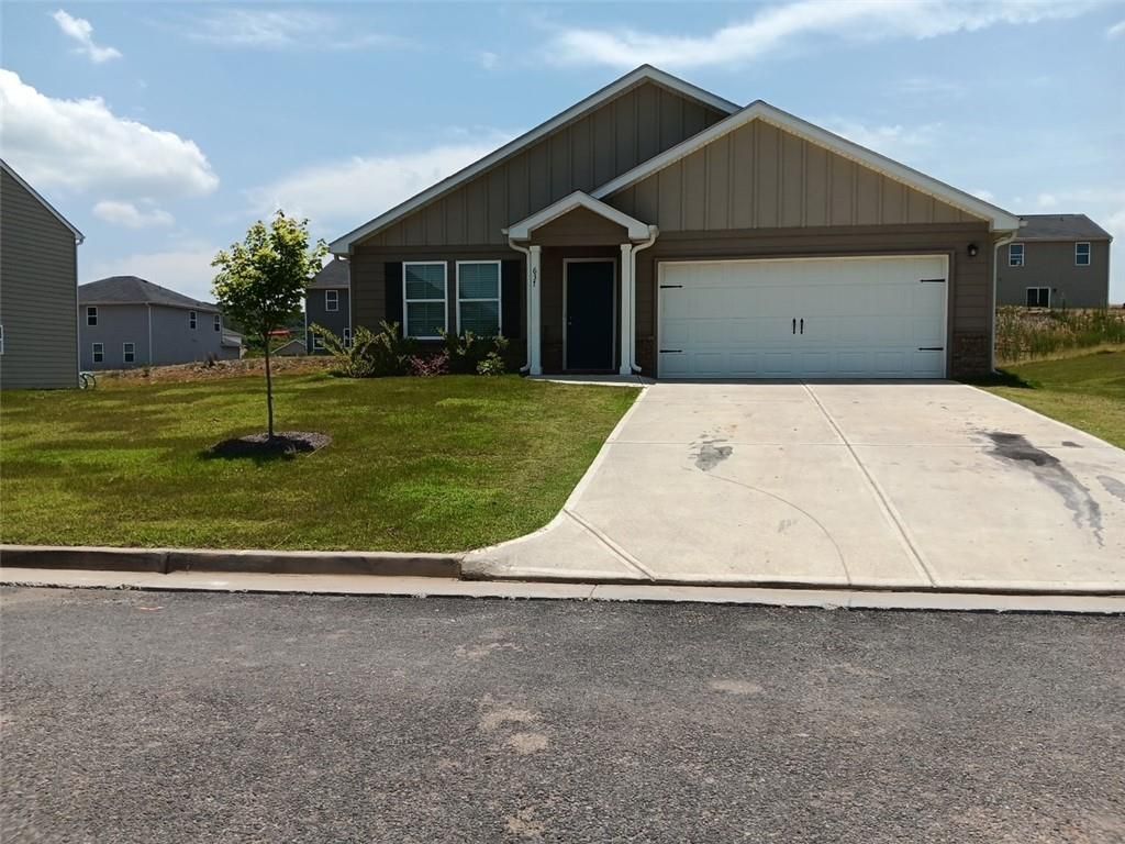 541 Pemberton St, Kingston, GA 30145
