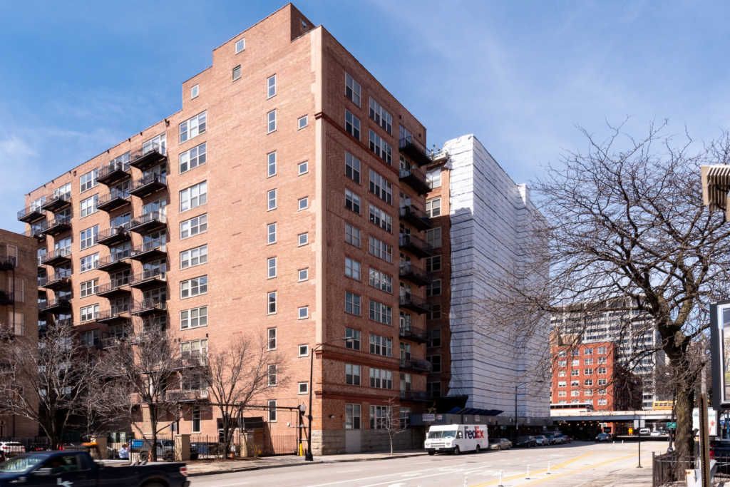 500 S Clinton St #742, Chicago, IL 60607