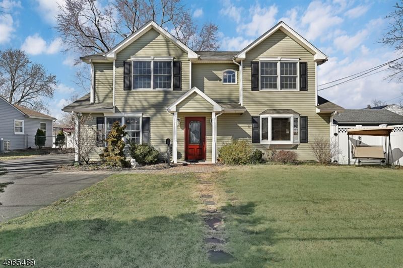 45 Marie Ave, Bridgewater, NJ 08807