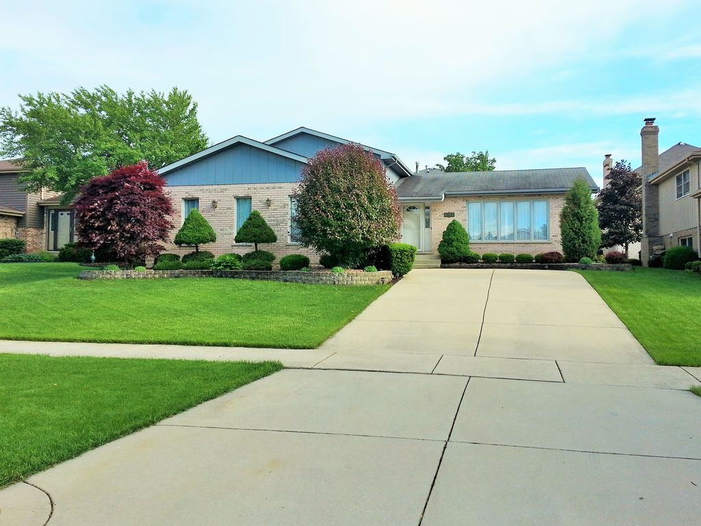 8847 w 87th st hickory hills il 60457