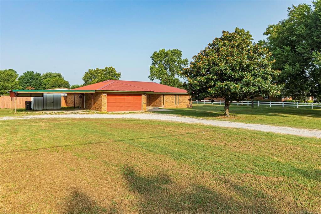 4059 Foxden Rd, Ardmore, OK 73401