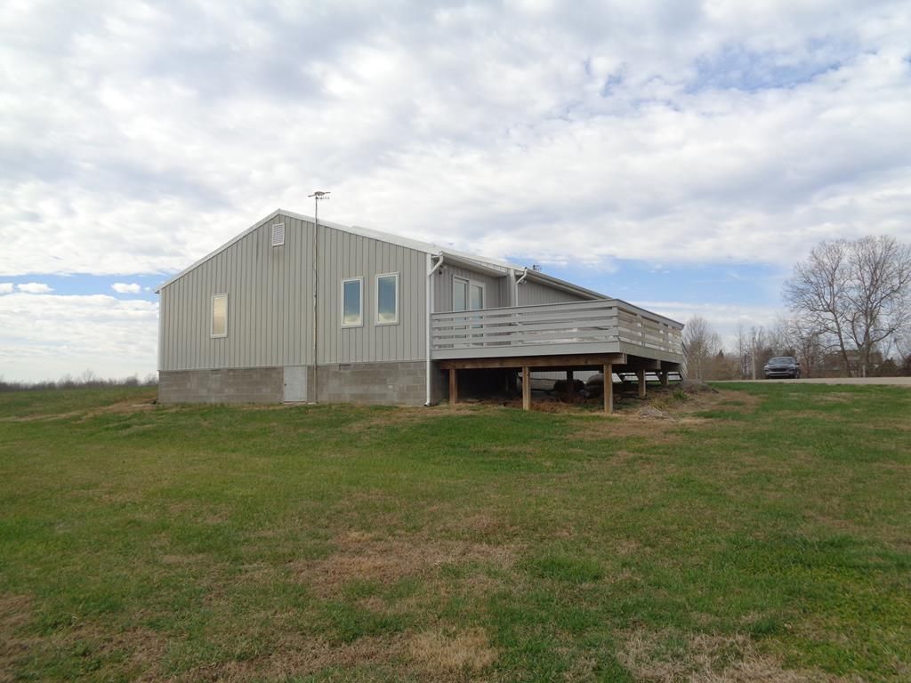 2860 Brown Rd, Madisonville, KY 42431