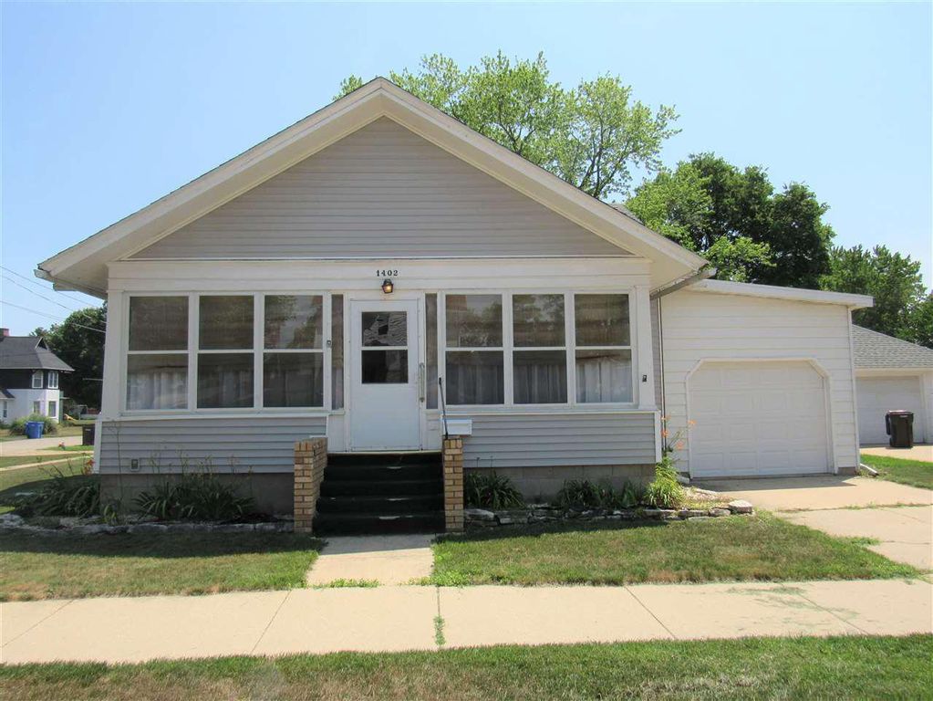 1402 1st Center Ave, Brodhead, WI 53520 Trulia