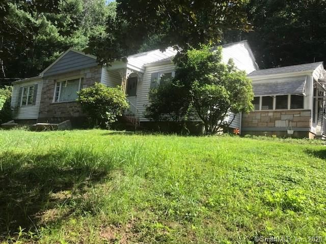 94 Leavenworth Rd, Shelton, CT 06484