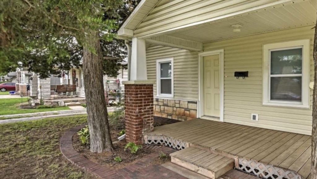 1515 N Independence Ave, Oklahoma City, OK 73107