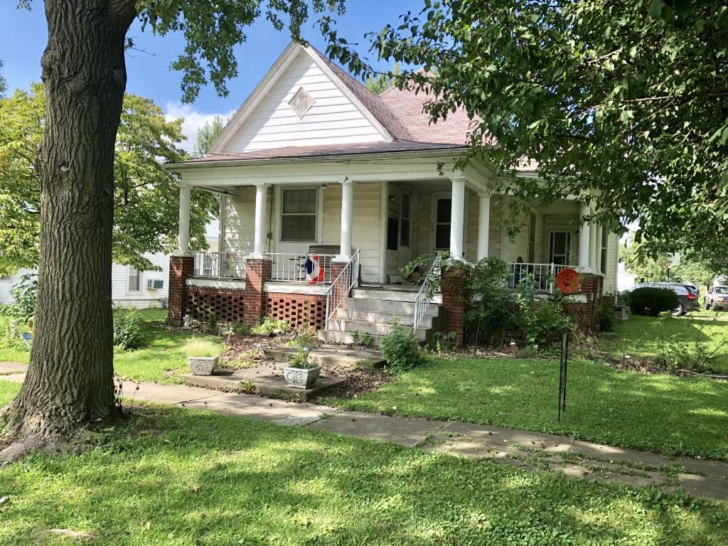 542 W 7th St, Neoga, IL 3 Bed, 1 Bath SingleFamily Home 6 Photos Trulia