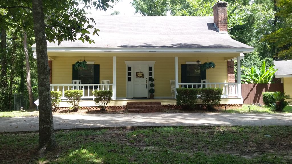 26 Summer Pl, Hattiesburg, MS - 4 Bed, 2 Bath Single-Family Home - 10