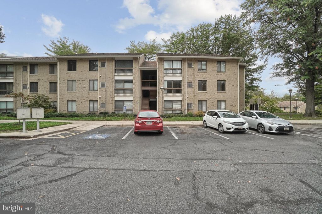 8877 Tamebird Ct #H, Columbia, MD 21045