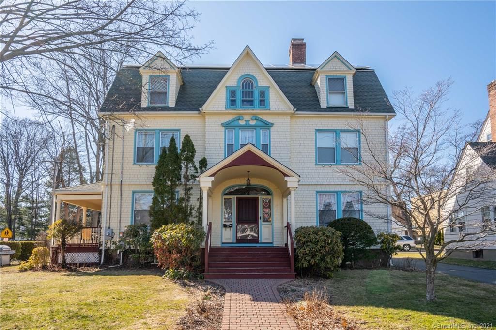 31 S Highland St, West Hartford, CT 06119