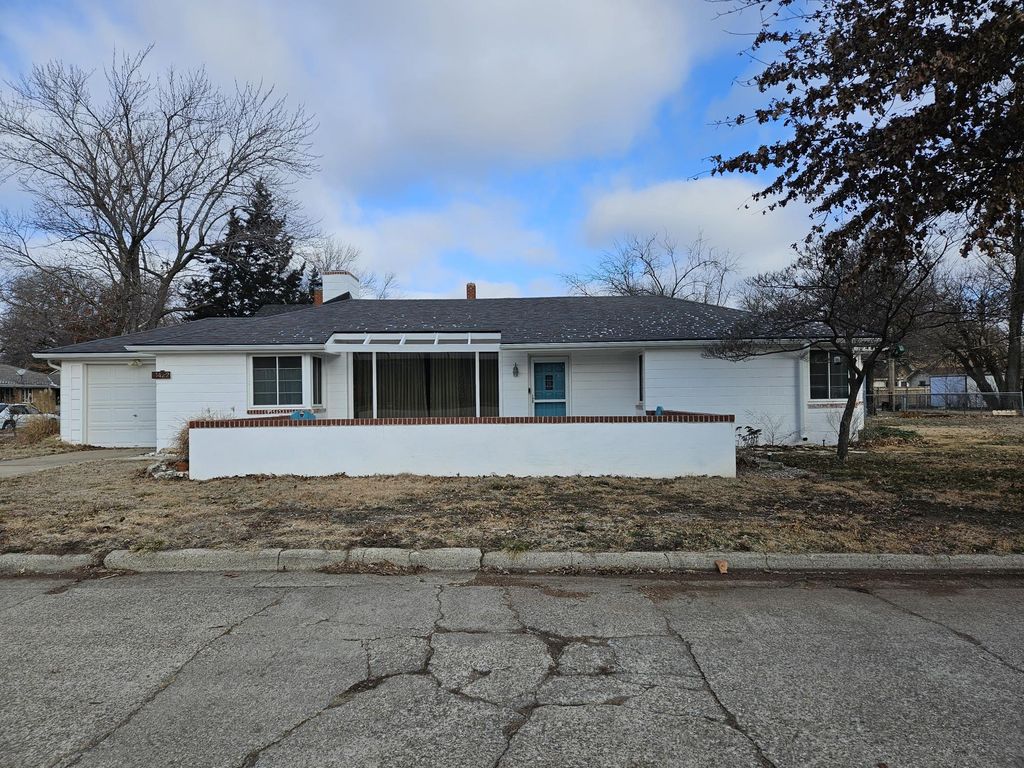 1422 Hackney St, Winfield, KS 67156 Trulia