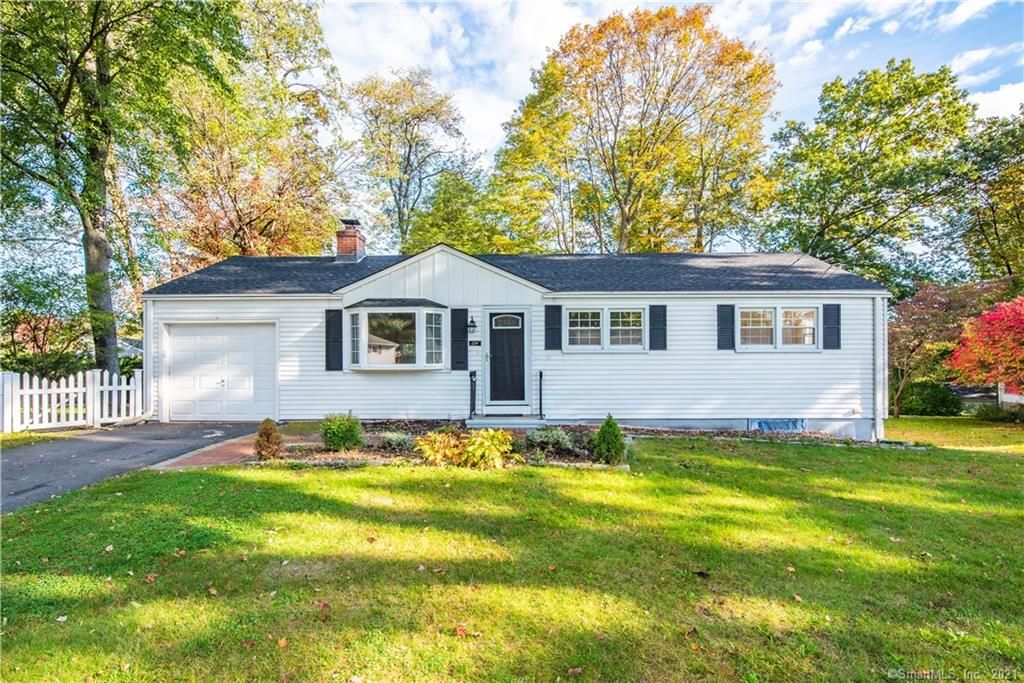 234 Forest Dr, Wethersfield, CT 06109