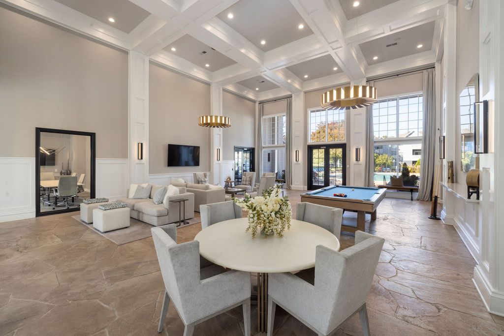 4800 Waterford Point Dr, Raleigh, NC 27612