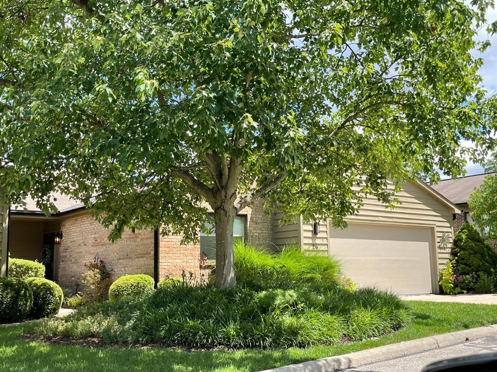 26 Rolling Hills Dr, Cincinnati, OH 45215