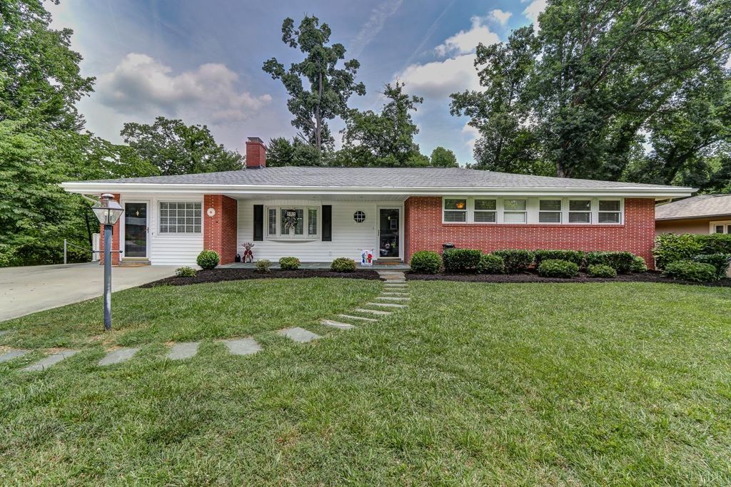 226 Brandon Ct, Danville, VA 24541