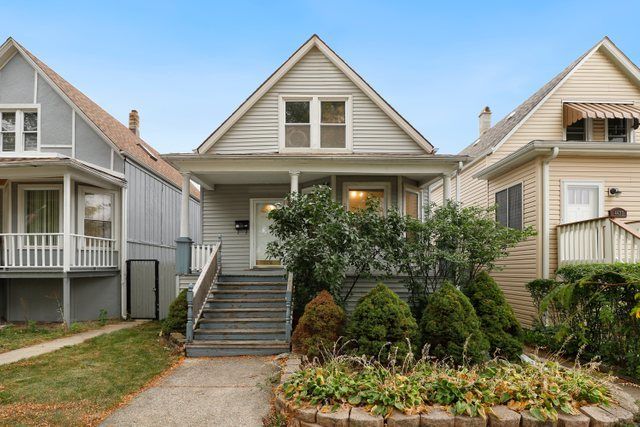 4429 N Keystone Ave, Chicago, IL 60630