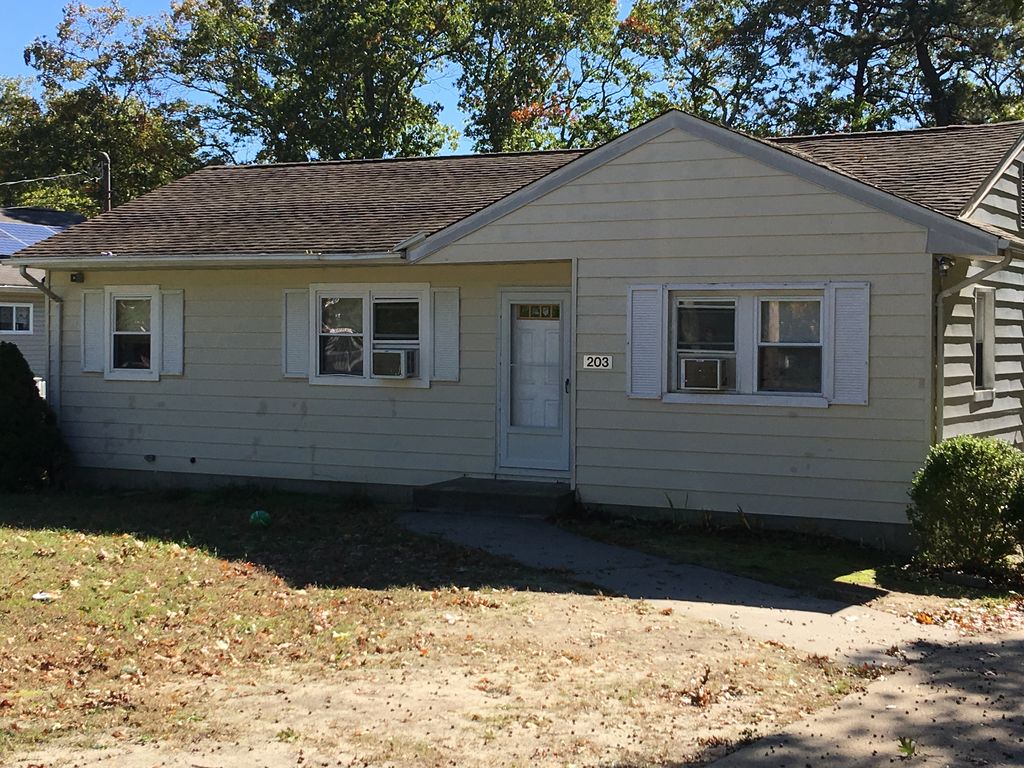 203 Priscilla Ave, Flanders, NY 11901 Trulia