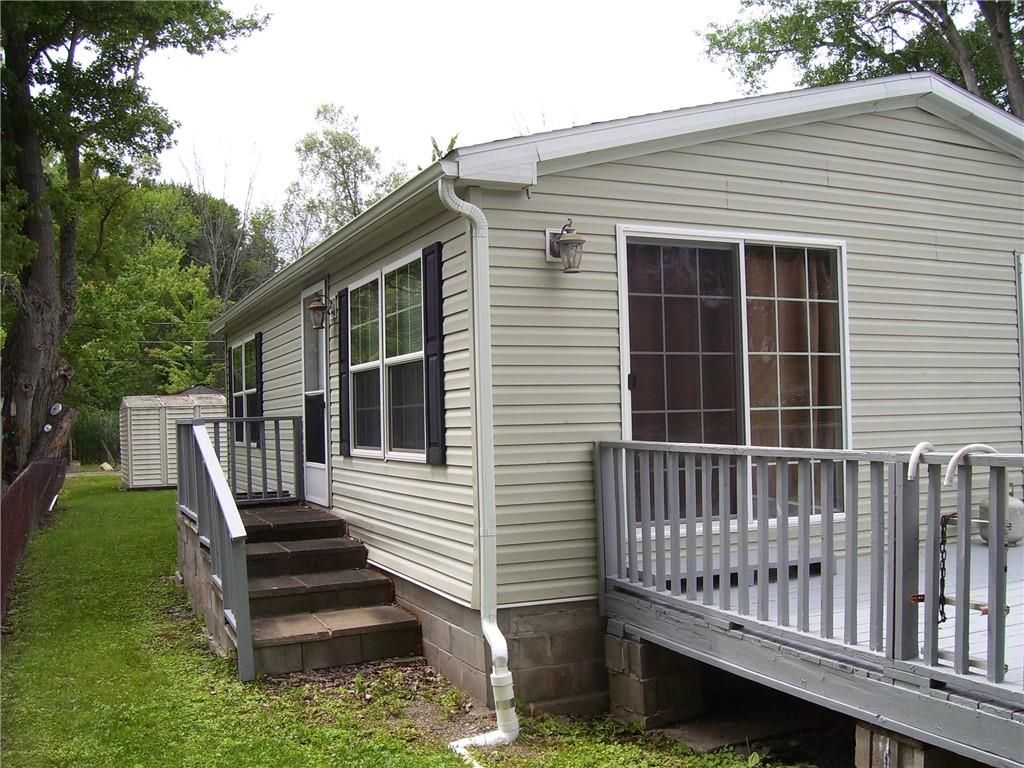 351 Canal Dr E, Macedon, NY 14502