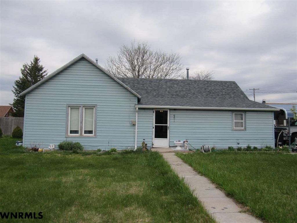 901 6th St, Minatare, NE 69356