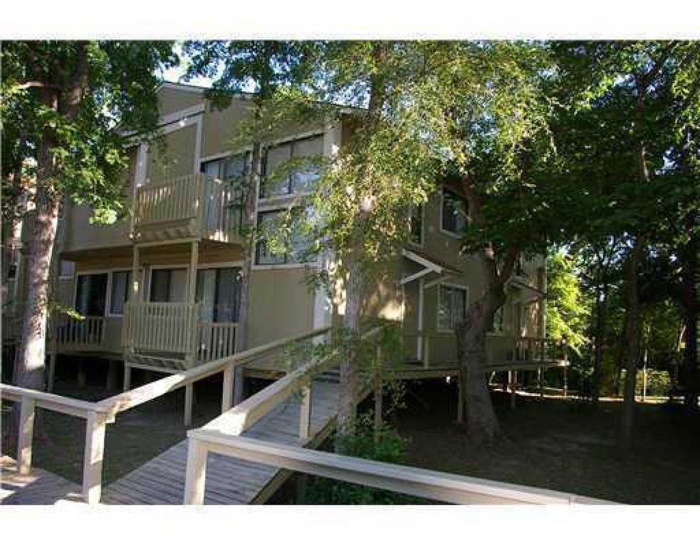 1218 Holik Dr #B, College Station, TX 77840