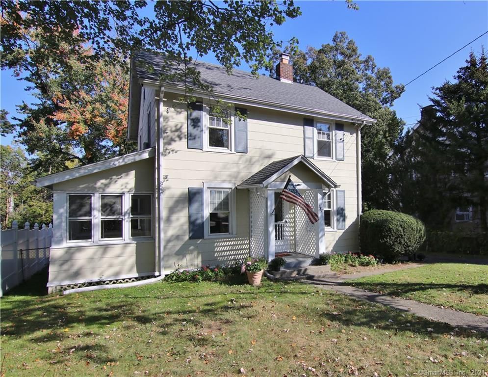 181 Toms Rd, Stamford, CT 06906