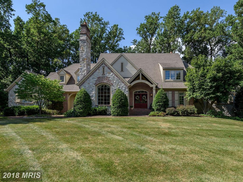 1202 Scotts Knoll Ct, Lutherville Timonium, MD 21093