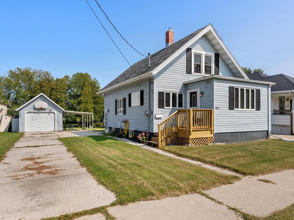 Two Rivers, WI Homes For Sale & Real Estate - 69 Homes | Trulia