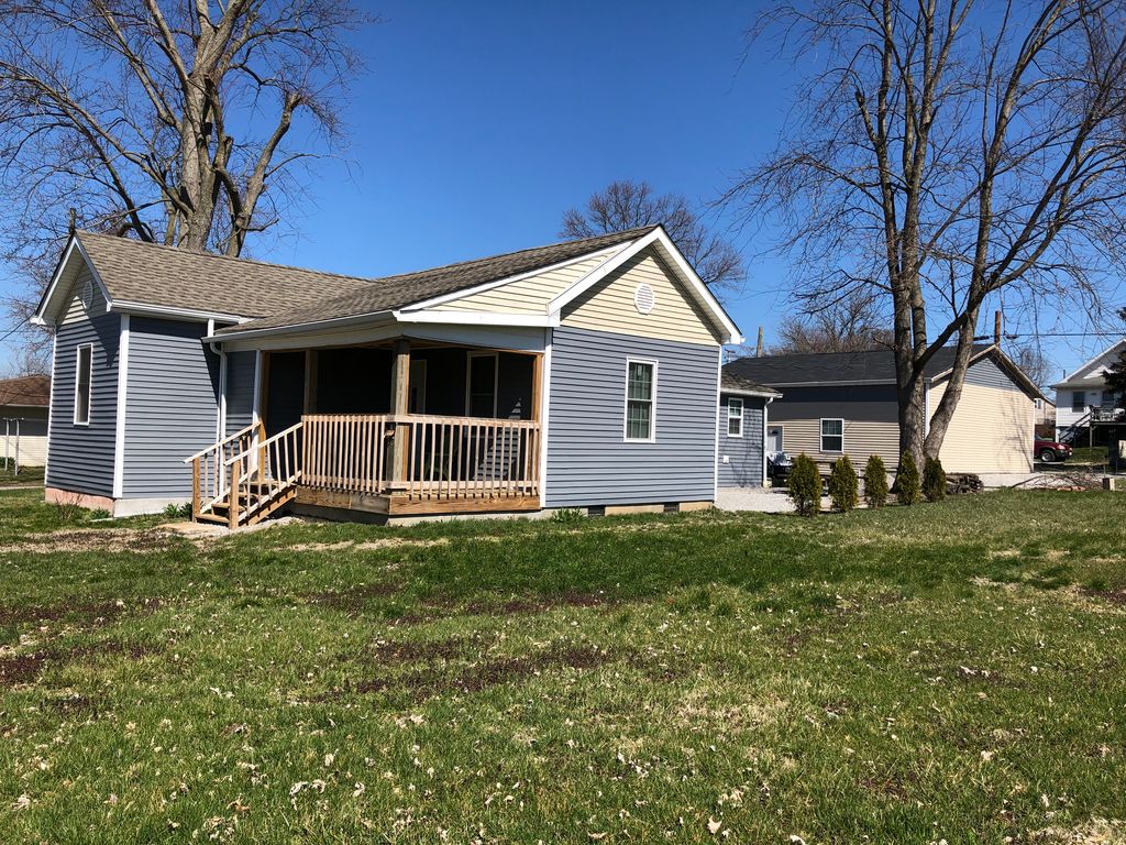 122 W Chestnut St, Anna, IL 62906 Trulia