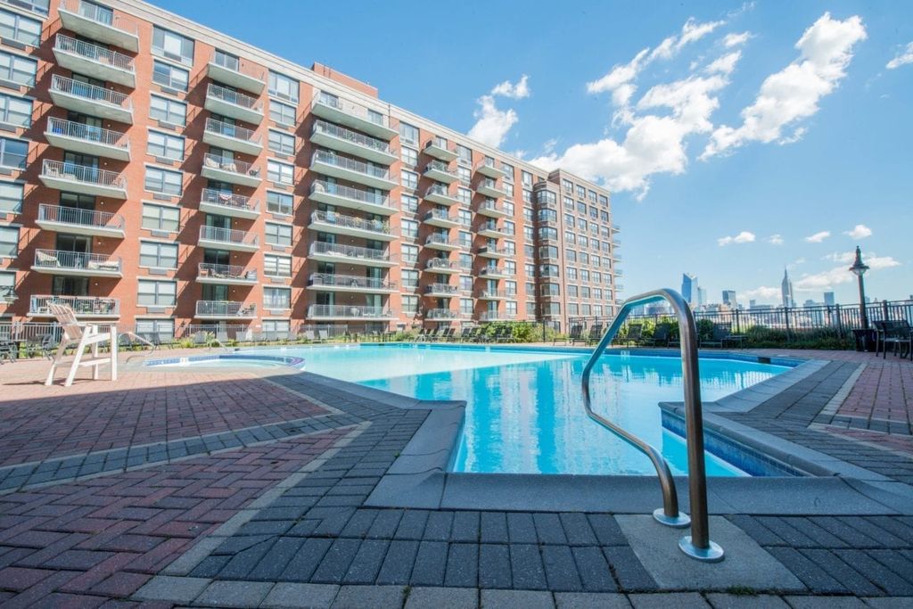 1 Independence Ct, Hoboken, NJ 07030