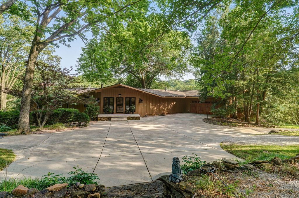 3800 E Meadowmere Place, Springfield, MO 65809 Trulia