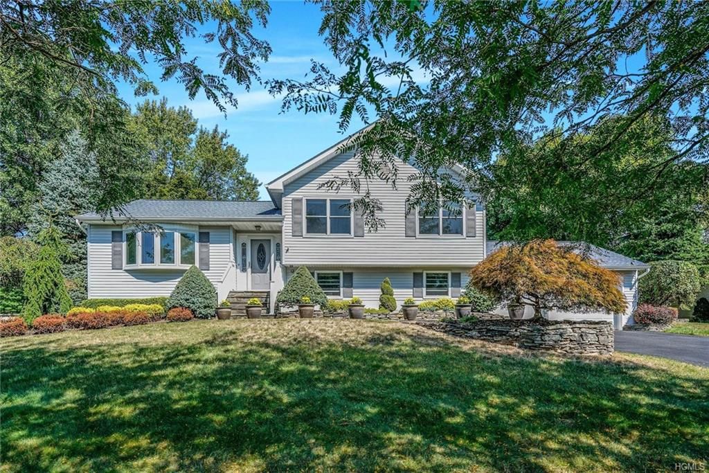 56 Decker Dr, Washingtonville, NY 4 Bed, 3 Bath SingleFamily Home