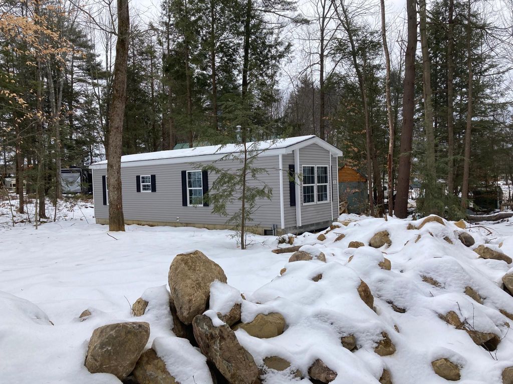 32 Ham Ave, Belmont, NH 03220