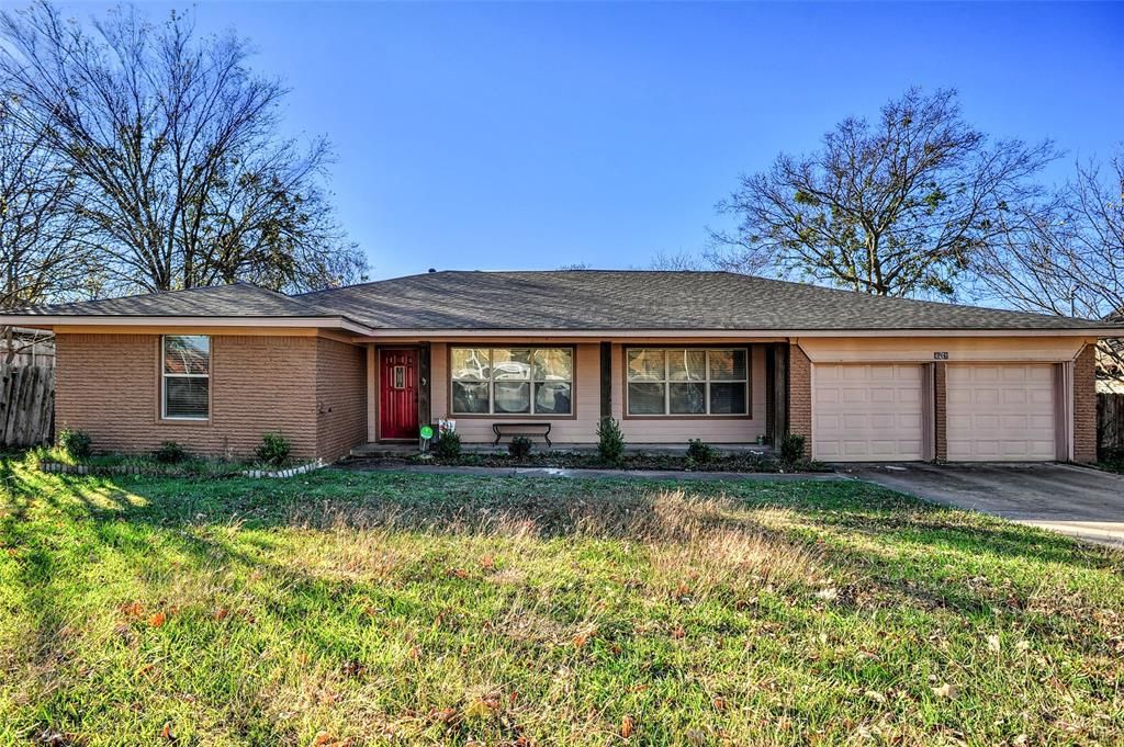 316 W Young St, Howe, TX 75459 3 Bed, 2 Bath SingleFamily Home MLS