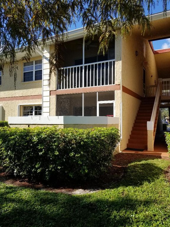 1558 SE Royal Green Cir R206, Port Saint Lucie, FL 2 Bed, 2 Bath