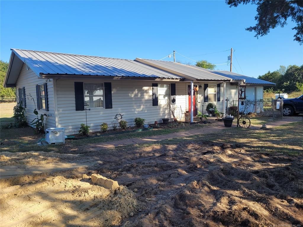 3567 Lindale Rd, Lone Grove, OK 73401