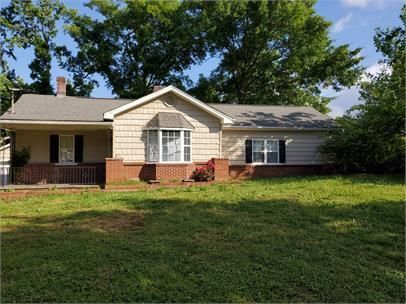 2801 Valley View Dr, Knoxville, TN 37917