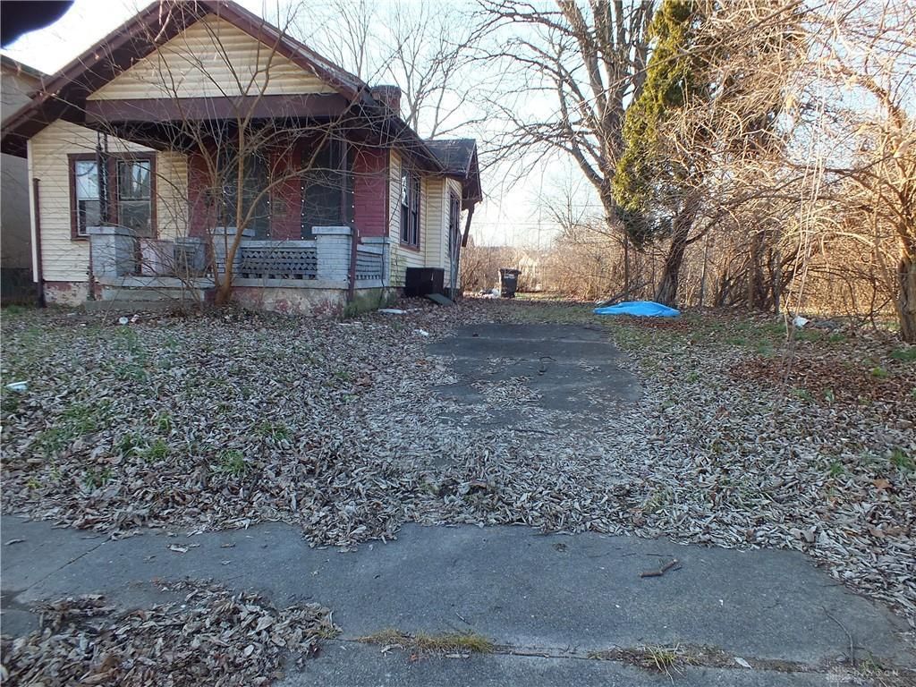 925 Haller Ave, Dayton, OH 45417