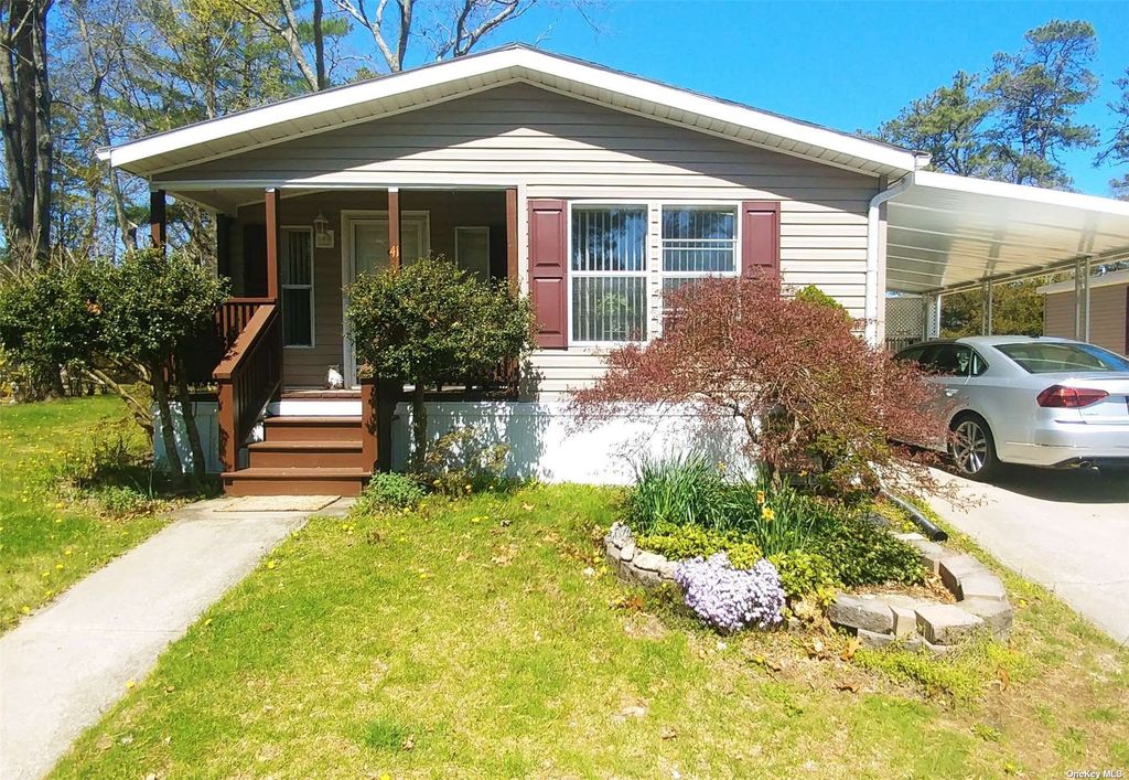 525 Riverleigh Avenue, Riverhead, NY 11901 Trulia