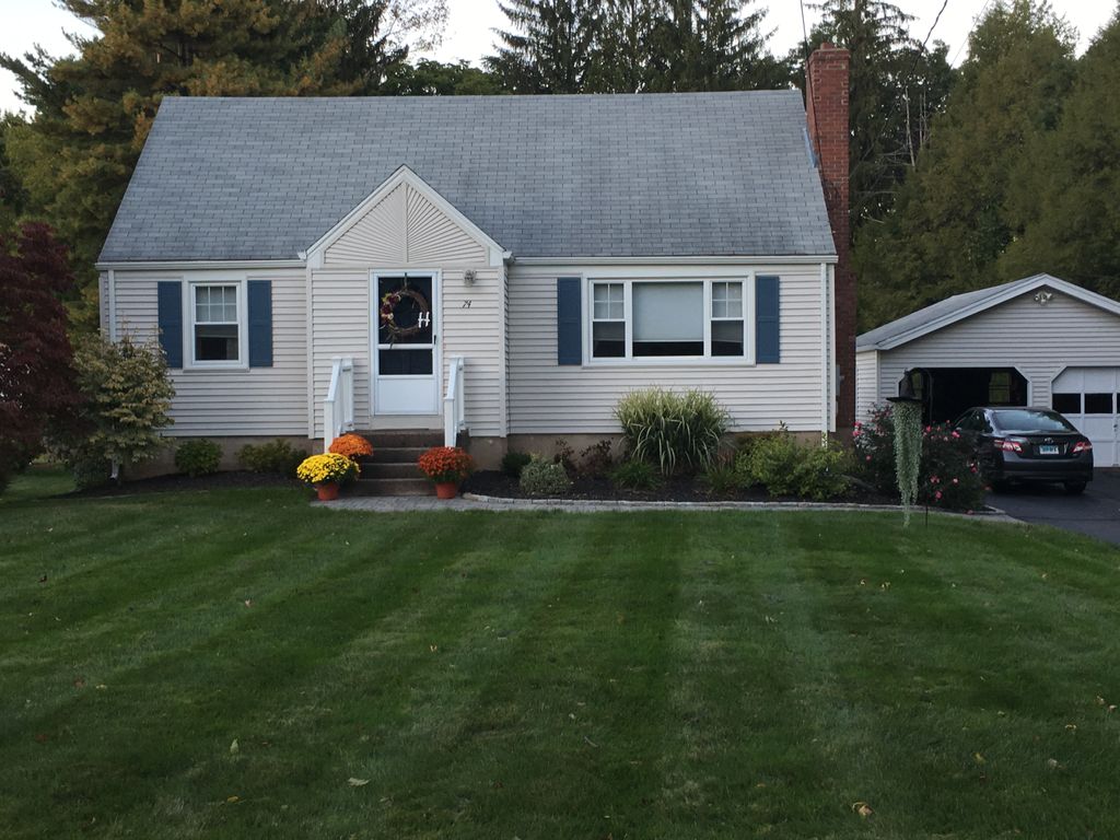 74 Court St Cromwell CT 06416 See Est Value Schools More 74 Court St Cromwell CT 06416 See Est Value Schools More