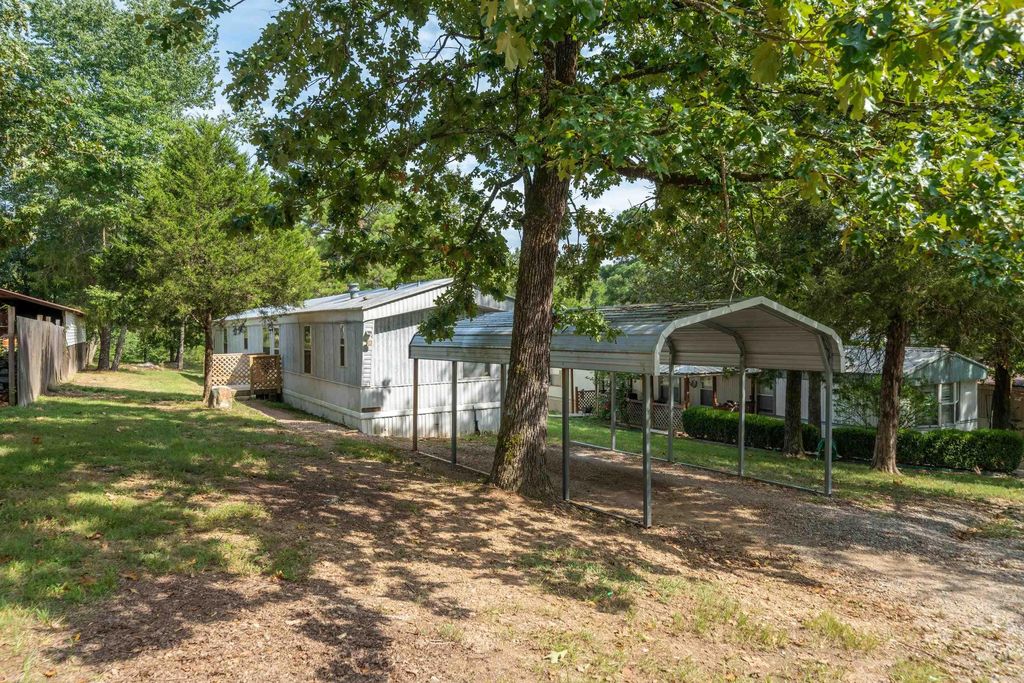 160 Maily Pl, Hot Springs, AR 71901