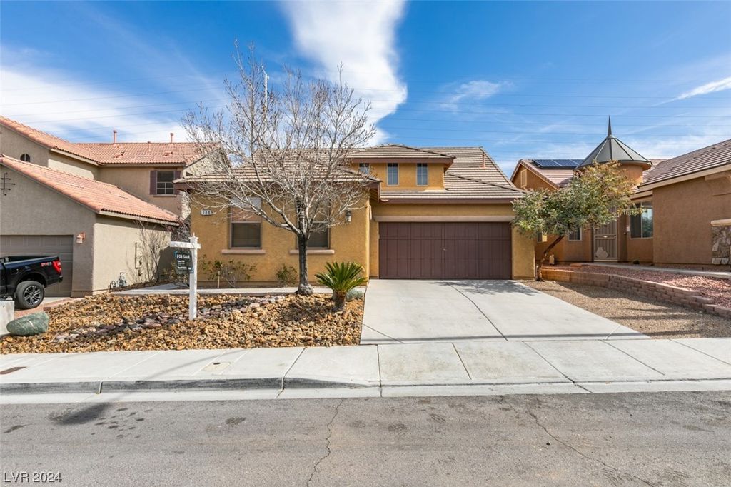 760 Valley Rise Dr, Henderson, NV 89052