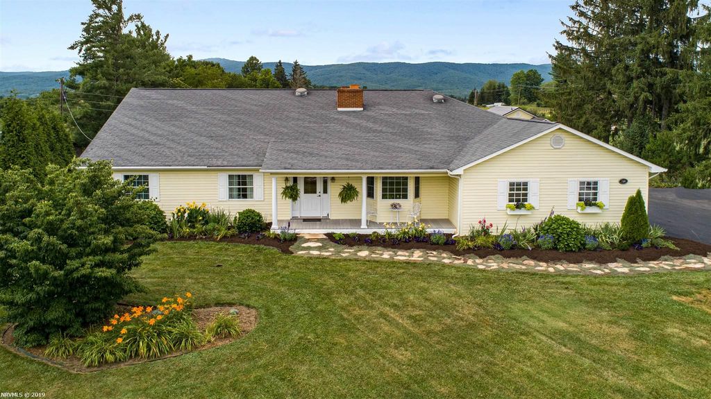 3648 Prices Fork Rd, Blacksburg, VA 4 Bed, 4 Bath SingleFamily Home